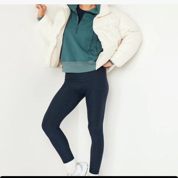 NWT OLD NAVY Extra High-Waisted Cloud+ 7/8 Leggings Color: Dusk Navy MEDUIM - Picture 3 of 6